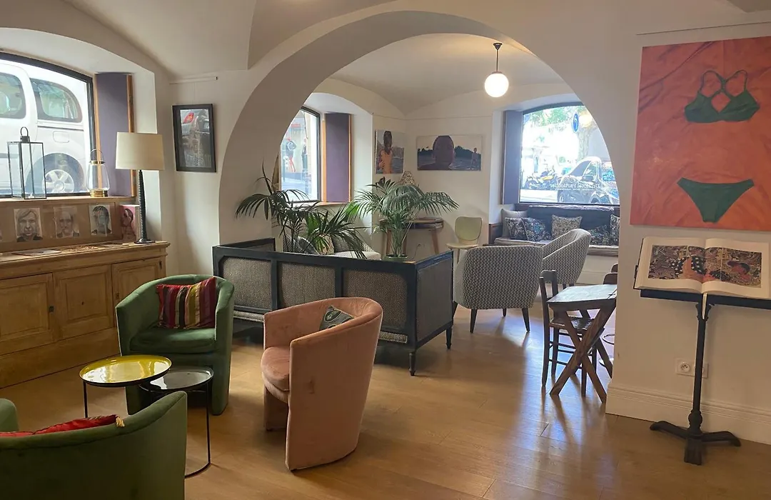 Hotel Central Bastia-1
